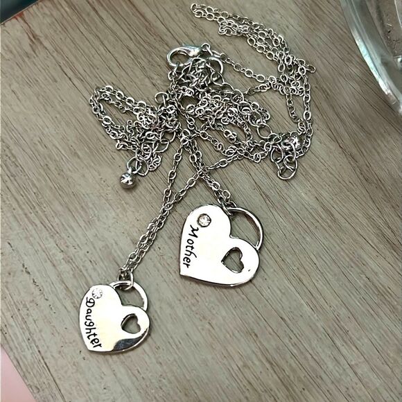 Mother Daughter Fashion necklace Collection - Holiday Ready - Picture 10 of 10